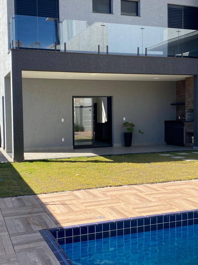 Casa, 3 quartos, 200 m² - Foto 1